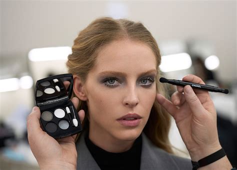 chanel winter 2023 makeup